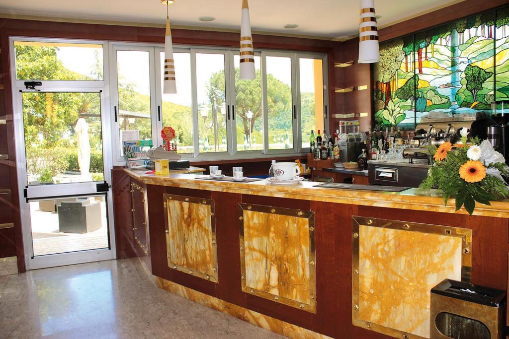 Complesso Termale Vescine Hotel Castelforte Buitenkant foto