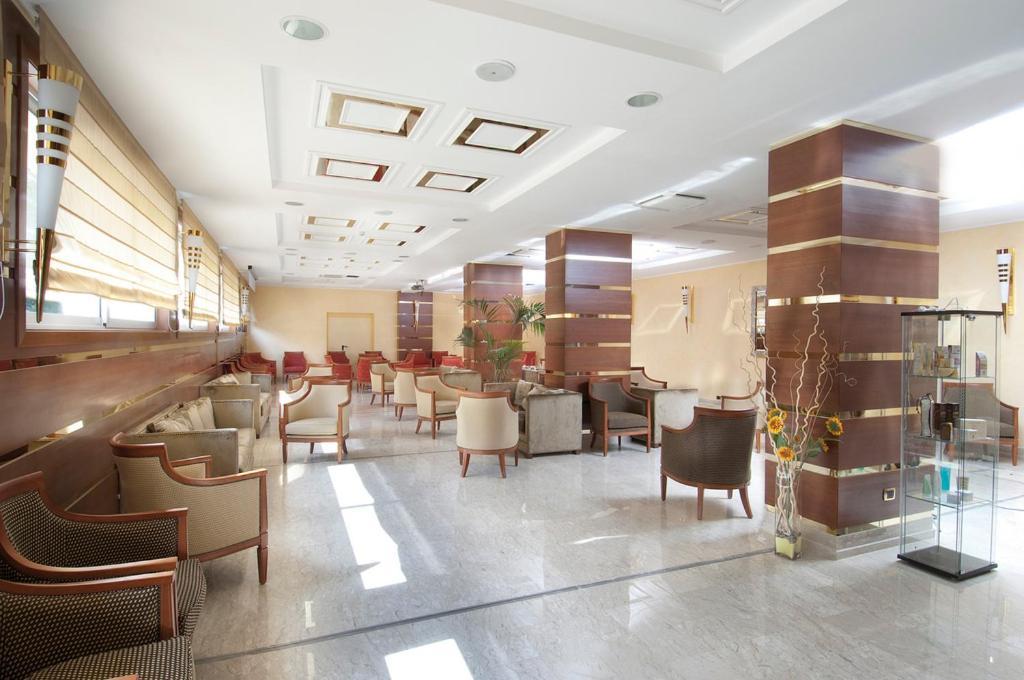 Complesso Termale Vescine Hotel Castelforte Buitenkant foto