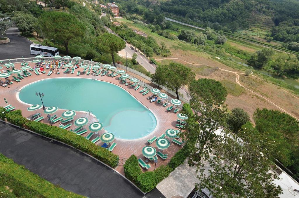 Complesso Termale Vescine Hotel Castelforte Buitenkant foto